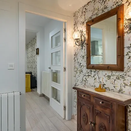 Luxury Solarillo De Gracia Apartment *